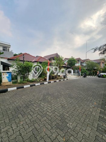 Rumah Mewah Dijual LT 280m2 di Cinere, Depok Rumah Mewah Dijual LT 280m2 di Cinere, Depok