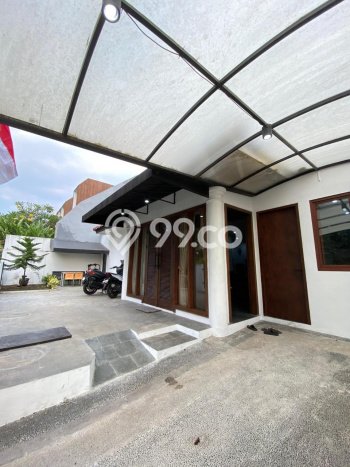 Rumah Mewah Dijual LT 280m2 di Cinere, Depok Rumah Mewah Dijual LT 280m2 di Cinere, Depok