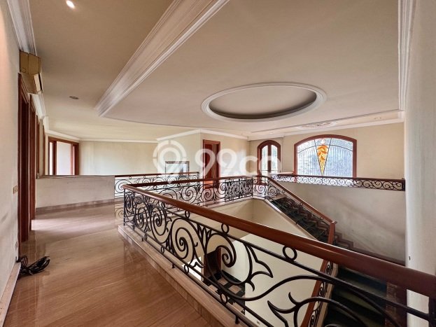 Ready to Use! Luxury House LT 634m2 Desain Modern di Pondok Indah Ready to Use! Luxury House LT 634m2 Desain Modern di Pondok Indah