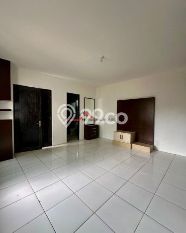Hunian Elit LB 500m2 Siap Huni Desain Elegan di Kemang, Jakarta Selatan Hunian Elit LB 500m2 Siap Huni Desain Elegan di Kemang, Jakarta Selatan