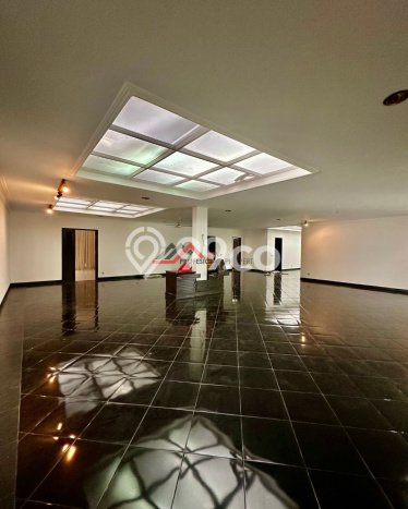 Hunian Elit LB 500m2 Siap Huni Desain Elegan di Kemang, Jakarta Selatan Hunian Elit LB 500m2 Siap Huni Desain Elegan di Kemang, Jakarta Selatan