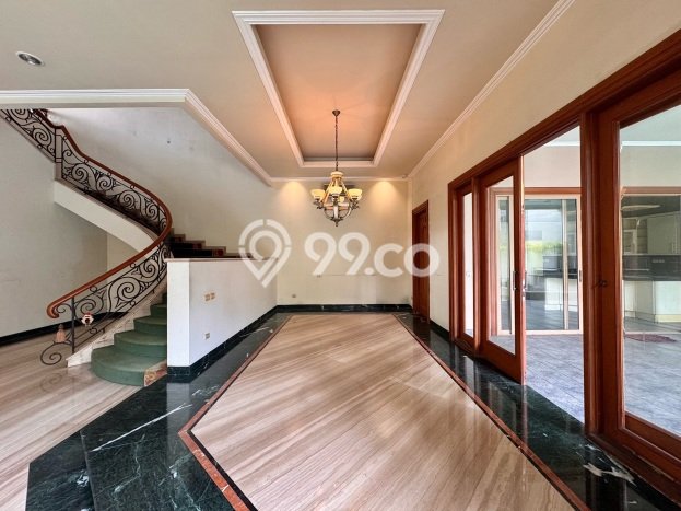 Ready to Use! Luxury House LT 634m2 Desain Modern di Pondok Indah Ready to Use! Luxury House LT 634m2 Desain Modern di Pondok Indah