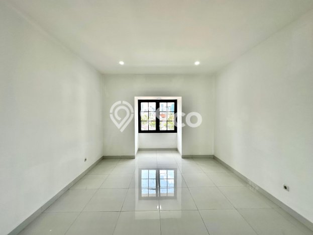 Dijual! Ruko di Bangka Jakarta Selatan LT 200m2 / LB 400m2 Kawasan Strategis Dijual! Ruko di Bangka Jakarta Selatan LT 200m2 / LB 400m2 Kawasan Strategis