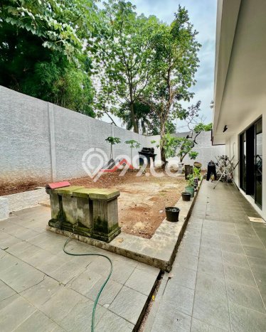 Hunian Elit LB 500m2 Siap Huni Desain Elegan di Kemang, Jakarta Selatan Hunian Elit LB 500m2 Siap Huni Desain Elegan di Kemang, Jakarta Selatan