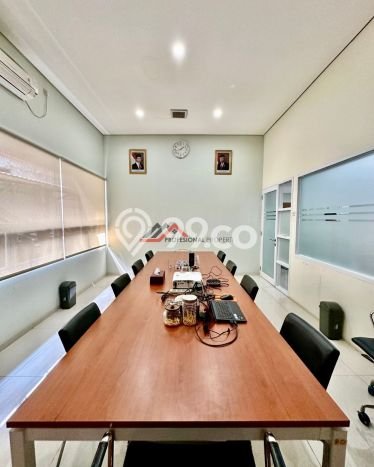 Kantor Dijual di Prime Area Jakarta Selatan Luas 689m2 Kantor Dijual di Prime Area Jakarta Selatan Luas 689m2