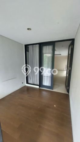 Disewakan! Rumah 5 Kamar Tidur &
3 Kamar Mandi di Bintaro, Tangerang Selatan Disewakan! Rumah 5 Kamar Tidur &
3 Kamar Mandi di Bintaro, Tangerang Selatan