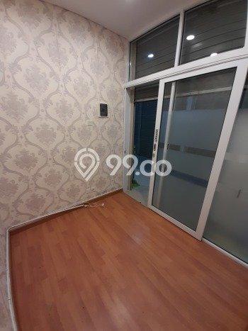 FOR RENT! Komersial di S Parman Cocok untuk Bisnis 6m2 FOR RENT! Komersial di S Parman Cocok untuk Bisnis 6m2