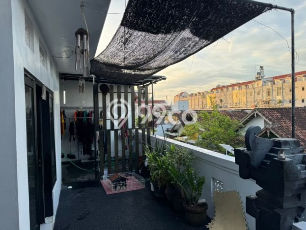 For Sale Rumah 5 Kamar Lokasi Ideal Nyaman dan Strategis di Denpasar Barat For Sale Rumah 5 Kamar Lokasi Ideal Nyaman dan Strategis di Denpasar Barat