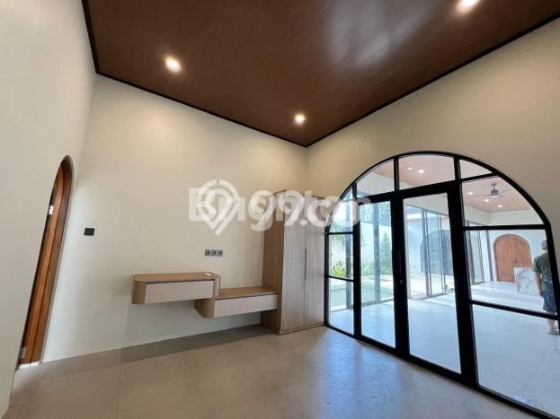 PELUANG INVESTASI! Vila di , Area 200m2m², Prospek Menjanjikan PELUANG INVESTASI! Vila di , Area 200m2m², Prospek Menjanjikan