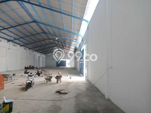 Disewakan Gudang komersial di Kartosuro luas bangunan 1300m2 Disewakan Gudang komersial di Kartosuro luas bangunan 1300m2