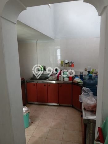 KESEMPATAN TERBAIK! Rumah Asri di Banyuanyar, LT 410m2m² Bangunan 350m2m² KESEMPATAN TERBAIK! Rumah Asri di Banyuanyar, LT 410m2m² Bangunan 350m2m²