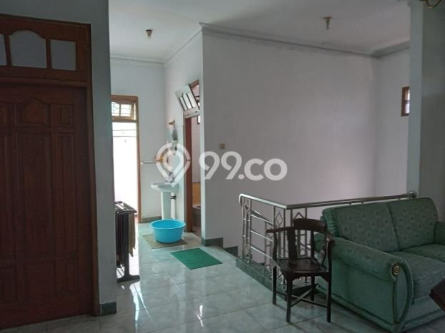 KESEMPATAN TERBAIK! Rumah Asri di Banyuanyar, LT 410m2m² Bangunan 350m2m² KESEMPATAN TERBAIK! Rumah Asri di Banyuanyar, LT 410m2m² Bangunan 350m2m²