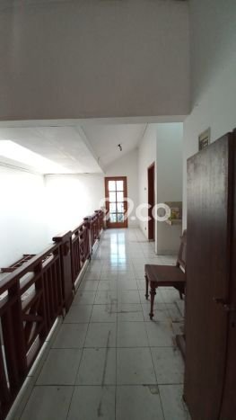Rumah di Banjarsari, Solo, LT 225m2m² LB 230m2m² Rumah di Banjarsari, Solo, LT 225m2m² LB 230m2m²