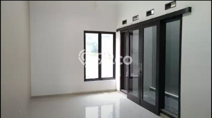 Rumah Modern Cantik 4 KT Bisa Langsung Pindah di Kartosuro Rumah Modern Cantik 4 KT Bisa Langsung Pindah di Kartosuro