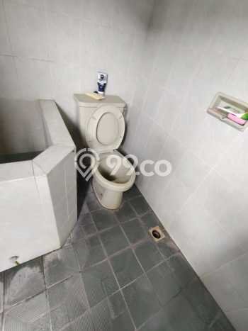 Lokasi strategis! Rumah siap huni dikontrakkan di Jebres LB 300m2 Lokasi strategis! Rumah siap huni dikontrakkan di Jebres LB 300m2