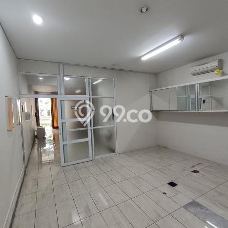 Ruko Dijual di Bandung LT 148m2 & LB 268m2 Lokasi Terbaik! Ruko Dijual di Bandung LT 148m2 & LB 268m2 Lokasi Terbaik!