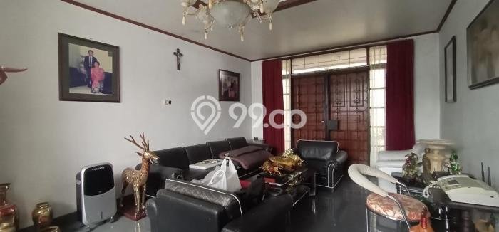 Rumah Mewah LB 750m2 Siap Huni Desain Elegan di Dago Pakar, Bandung Rumah Mewah LB 750m2 Siap Huni Desain Elegan di Dago Pakar, Bandung