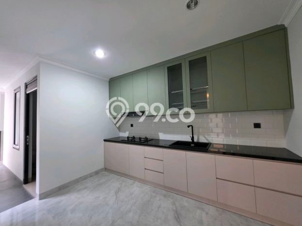 Dijual Rumah Premium dengan Fasilitas Sekitar Lengkap di BSD, Tangerang Selatan Dijual Rumah Premium dengan Fasilitas Sekitar Lengkap di BSD, Tangerang Selatan