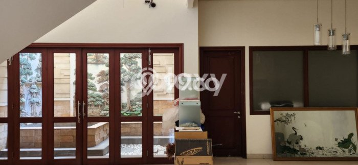 Hunian Cantik Modern Lb 290m2 di Wiyung, Surabaya Hunian Cantik Modern Lb 290m2 di Wiyung, Surabaya