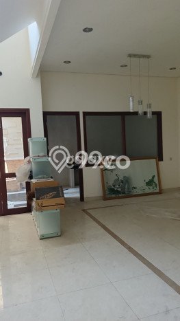 Hunian Cantik Modern Lb 290m2 di Wiyung, Surabaya Hunian Cantik Modern Lb 290m2 di Wiyung, Surabaya