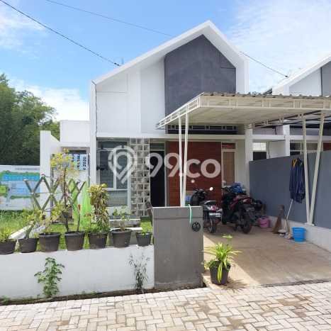 Siap Huni Rumah Minimalis & Modern LB 40m2 di Merjosari Siap Huni Rumah Minimalis & Modern LB 40m2 di Merjosari