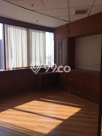 Siap Huni Apartemen Luxury di CBD Area 3 Kamar & 2 Kamar Mandi Siap Huni Apartemen Luxury di CBD Area 3 Kamar & 2 Kamar Mandi