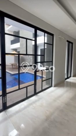 Dijual Rumah Luas Megah Dengan View Eksklusif di Gading Serpong, Tangerang Dijual Rumah Luas Megah Dengan View Eksklusif di Gading Serpong, Tangerang