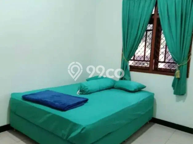 Disewakan! Rumah 5 Kamar Tidur &
3 Kamar Mandi di Condong Catur, Sleman Disewakan! Rumah 5 Kamar Tidur &
3 Kamar Mandi di Condong Catur, Sleman