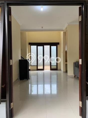 Lokasi strategis! Rumah siap pakai disewakan di Banguntapan LB 120m2 Lokasi strategis! Rumah siap pakai disewakan di Banguntapan LB 120m2