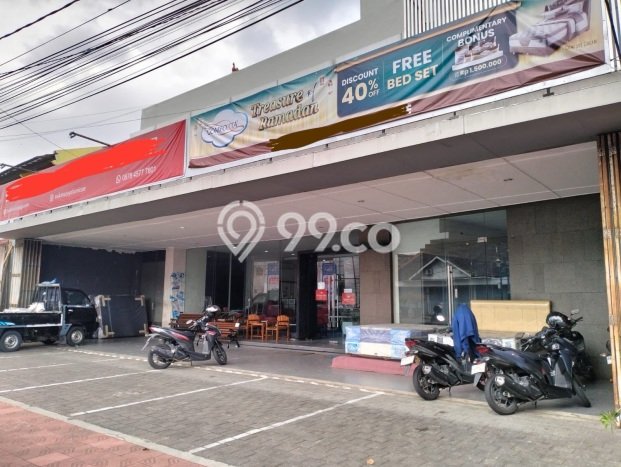 Disewakan Ruko komersial di Mantrijeron luas bangunan 1800m2 Disewakan Ruko komersial di Mantrijeron luas bangunan 1800m2
