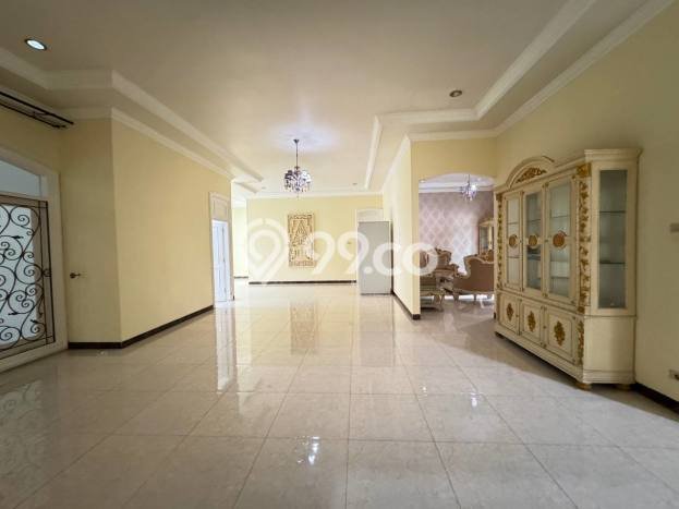 Rumah Luxury Modern Tanpa Renovasi di Lebak Bulus Jakarta Selatan Rumah Luxury Modern Tanpa Renovasi di Lebak Bulus Jakarta Selatan