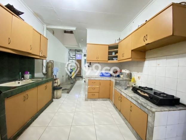 Rumah Elit LB 500m2 Siap Pakai Desain Elegan di Duren Tiga, Jakarta Selatan Rumah Elit LB 500m2 Siap Pakai Desain Elegan di Duren Tiga, Jakarta Selatan