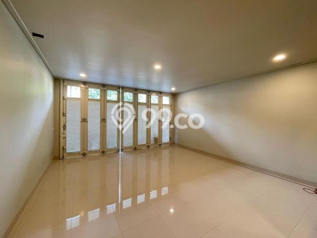 Dijual Rumah Luas Megah Dengan View Cantik di Senopati, Jakarta Selatan Dijual Rumah Luas Megah Dengan View Cantik di Senopati, Jakarta Selatan