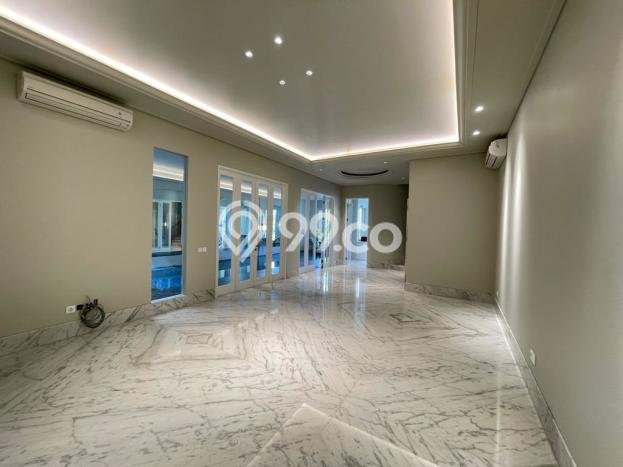 Dijual Rumah Luas Megah Dengan View Cantik di Senopati, Jakarta Selatan Dijual Rumah Luas Megah Dengan View Cantik di Senopati, Jakarta Selatan