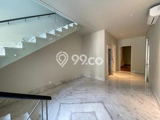 Dijual Rumah Luas Megah Dengan View Cantik di Senopati, Jakarta Selatan Dijual Rumah Luas Megah Dengan View Cantik di Senopati, Jakarta Selatan