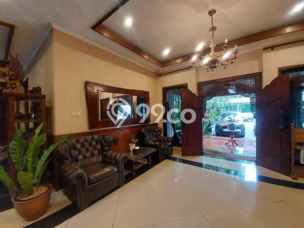 Rumah Luxury di Jakarta Selatan Strategis Kondisi Baik Rumah Luxury di Jakarta Selatan Strategis Kondisi Baik