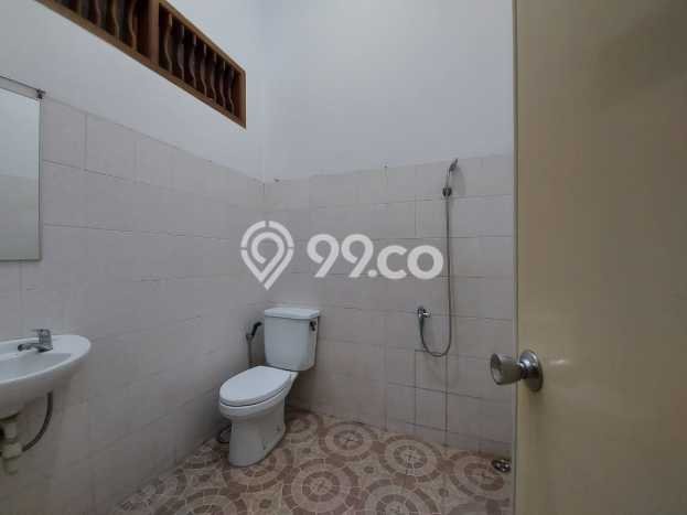Rumah di Cinere, Siap Huni, LT 240m² Rumah di Cinere, Siap Huni, LT 240m²
