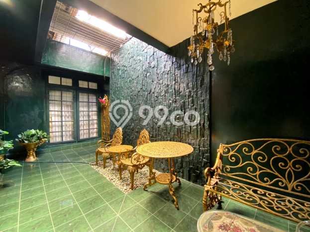 Dijual Rumah Premium dengan Fasilitas Sekitar Komplit di Cinere, Depok Dijual Rumah Premium dengan Fasilitas Sekitar Komplit di Cinere, Depok