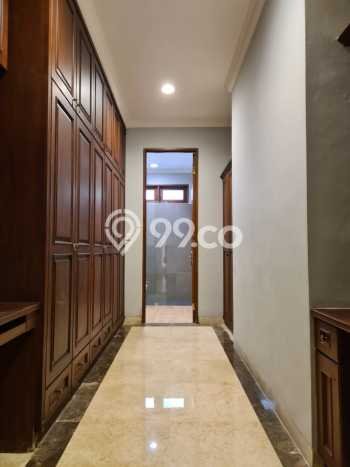 Rumah Elit LB 350m2 Siap Pakai Desain Elegan di Pondok Indah, Jakarta Selatan Rumah Elit LB 350m2 Siap Pakai Desain Elegan di Pondok Indah, Jakarta Selatan