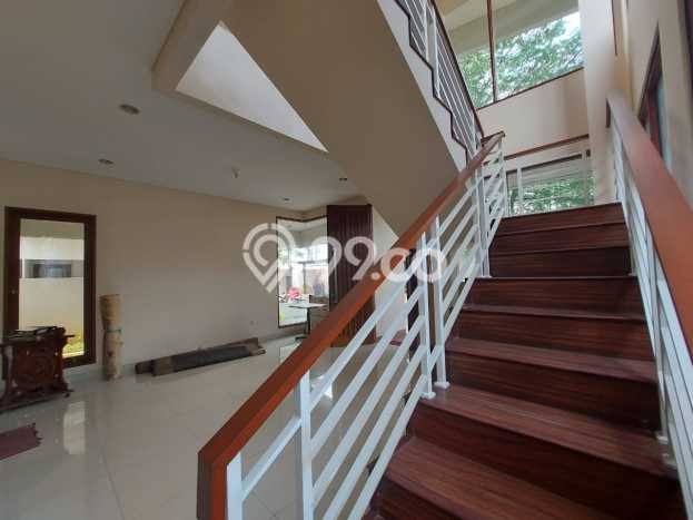 Rumah Mewah LB 300m2 Siap Pakai Desain Elegan di Lebak Bulus, Jakarta Selatan Rumah Mewah LB 300m2 Siap Pakai Desain Elegan di Lebak Bulus, Jakarta Selatan