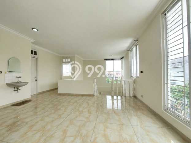 For Sale! Luxury House LT 329m2 Desain Modern di Pondok Labu For Sale! Luxury House LT 329m2 Desain Modern di Pondok Labu