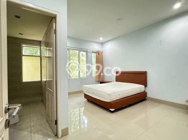 Hunian Mewah Siap Huni LT 302m2 di Cinere, Depok Hunian Mewah Siap Huni LT 302m2 di Cinere, Depok