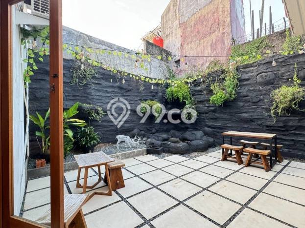 Dijual Ruko Strategis Kawasan Cinere, Luas 400m2m², Mainroad, Area Bisnis Dijual Ruko Strategis Kawasan Cinere, Luas 400m2m², Mainroad, Area Bisnis