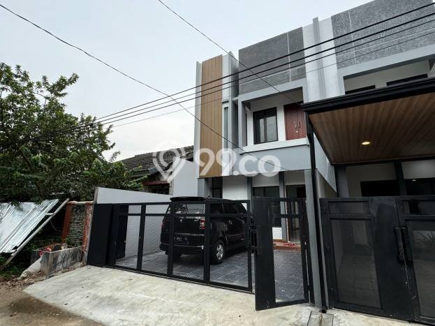 For Sale Rumah 4 Kamar Lokasi Ideal Bagus dan Strategis di Cinere For Sale Rumah 4 Kamar Lokasi Ideal Bagus dan Strategis di Cinere