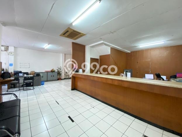 LOKASI PREMIUM! Ruko Kawasan Tajur, Luas 444m2m², Area Komersial LOKASI PREMIUM! Ruko Kawasan Tajur, Luas 444m2m², Area Komersial