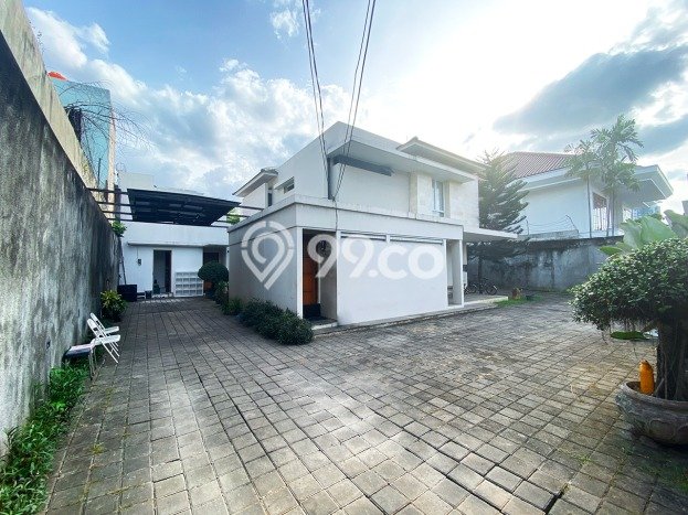 Rumah Elit Modern Siap Huni di Kemang Jakarta Selatan Rumah Elit Modern Siap Huni di Kemang Jakarta Selatan