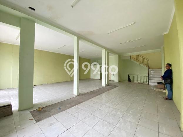 Ruko Dijual di Depok LT 180m2 & LB 307m2 Lokasi Terbaik! Ruko Dijual di Depok LT 180m2 & LB 307m2 Lokasi Terbaik!