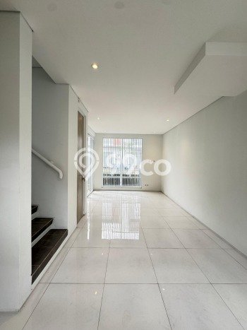 Rumah Modern Cantik 3 Kamar Bisa Langsung Pindah di Cinere Rumah Modern Cantik 3 Kamar Bisa Langsung Pindah di Cinere