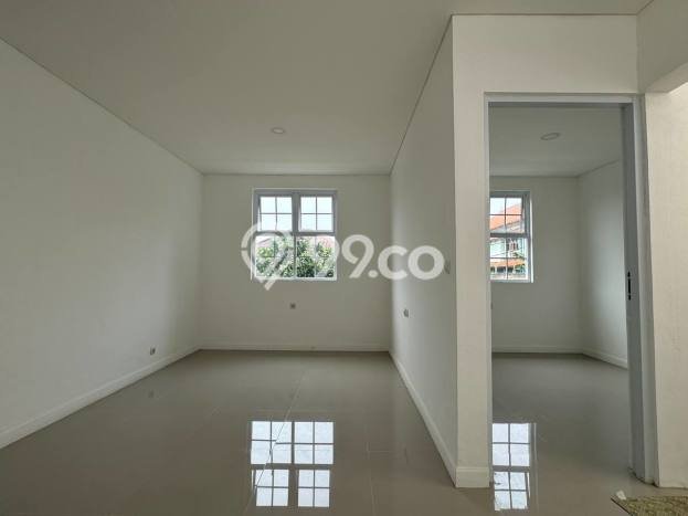 Rumah Strategis Modern Lb 90m2 di Cinere, Depok Rumah Strategis Modern Lb 90m2 di Cinere, Depok