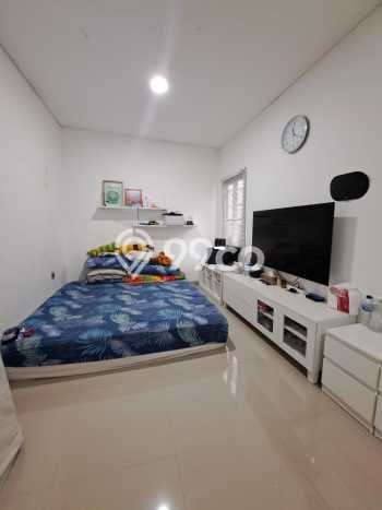 Dijual Cepat Rumah Bagus Siap Huni LB 96m2 di Cinere, Depok Dijual Cepat Rumah Bagus Siap Huni LB 96m2 di Cinere, Depok